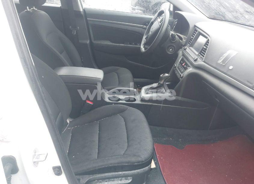 Photo 5 of 2018 Hyundai Elantra SEL (VIN 5NPD84LF4JH302137)
