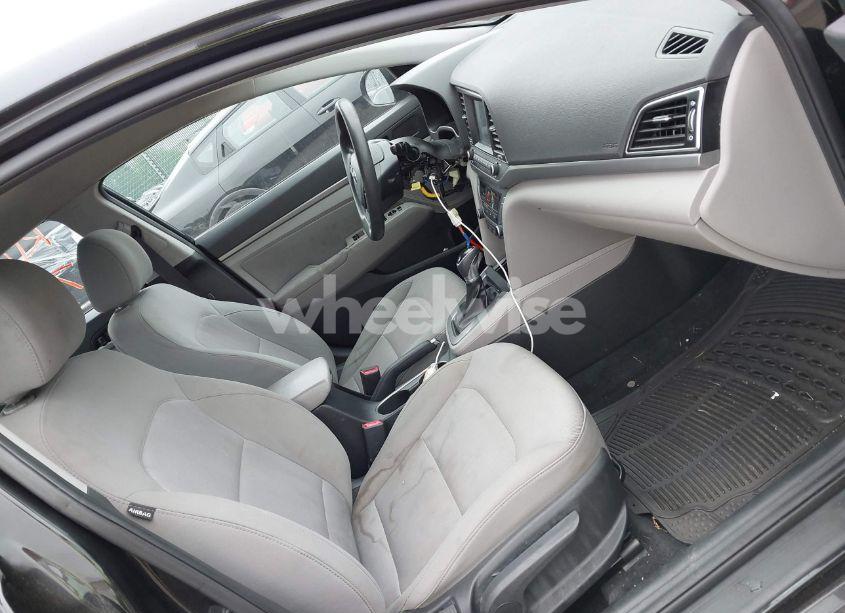 Photo 5 of 2018 Hyundai Elantra SEL (VIN 5NPD84LF4JH309363)