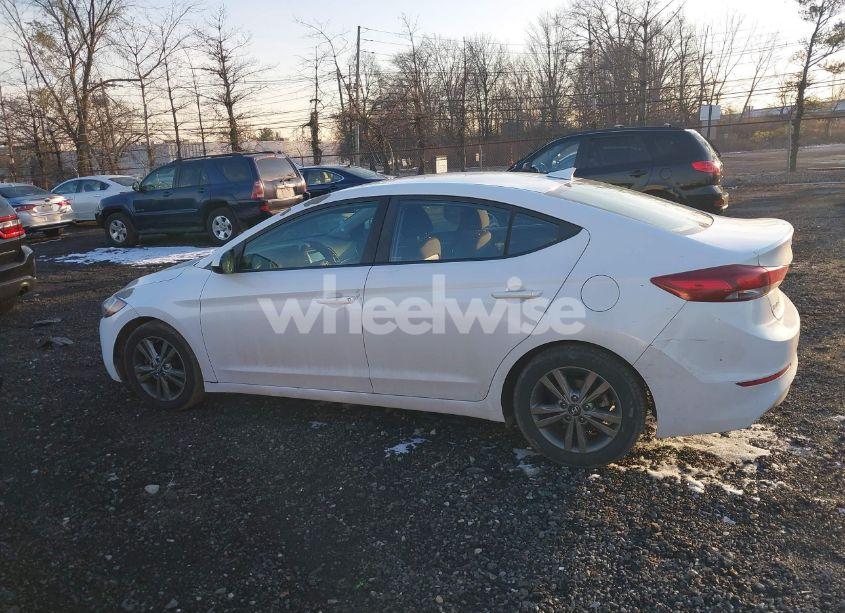 Photo 14 of 2018 Hyundai Elantra SEL (VIN 5NPD84LF4JH328527)