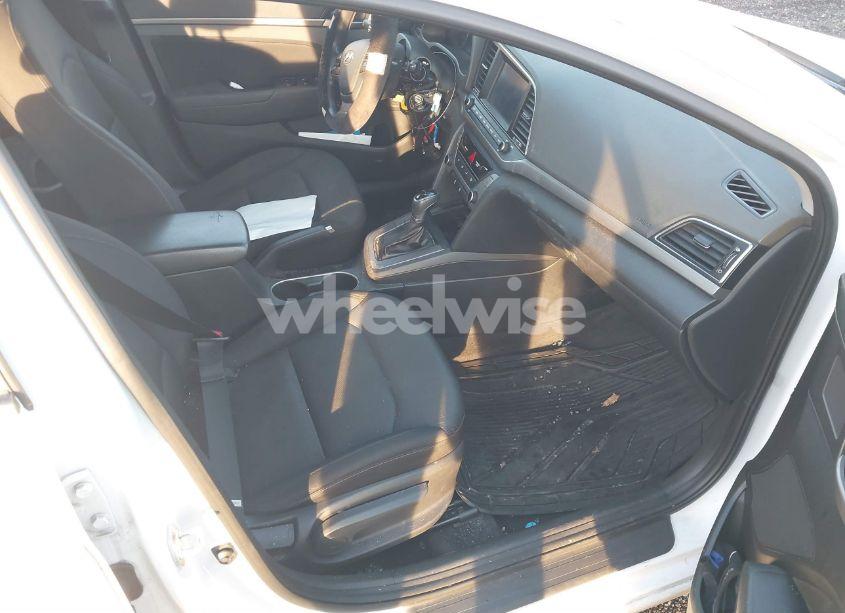 Photo 5 of 2018 Hyundai Elantra SEL (VIN 5NPD84LF4JH328527)