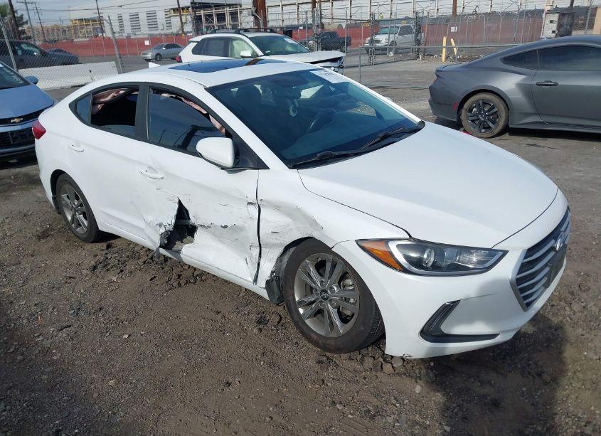 2018 Hyundai Elantra VALUE EDITION (VIN 5NPD84LF4JH352472) main photo