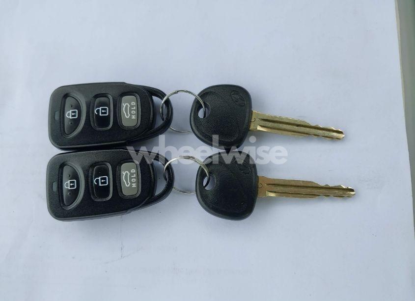 Photo 11 of 2018 Hyundai Elantra SEL (VIN 5NPD84LF4JH352973)