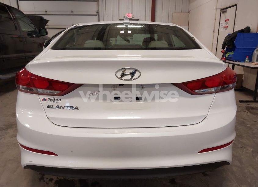 Photo 16 of 2018 Hyundai Elantra SEL (VIN 5NPD84LF4JH369157)