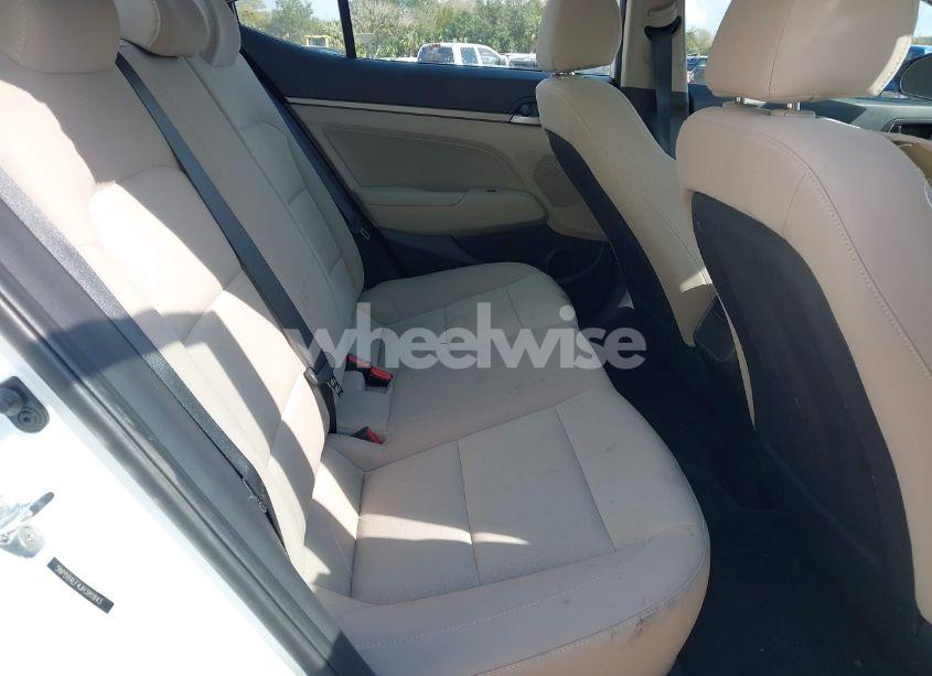 Photo 8 of 2018 Hyundai Elantra SEL (VIN 5NPD84LF4JH381843)