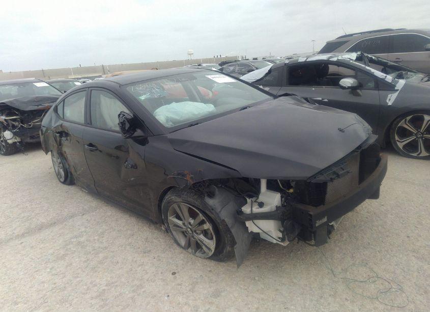 2018 Hyundai Elantra SEL (VIN 5NPD84LF4JH386346) main photo