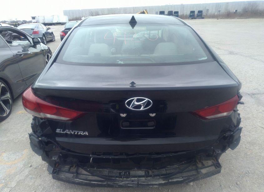Photo 14 of 2018 Hyundai Elantra SEL (VIN 5NPD84LF4JH386346)