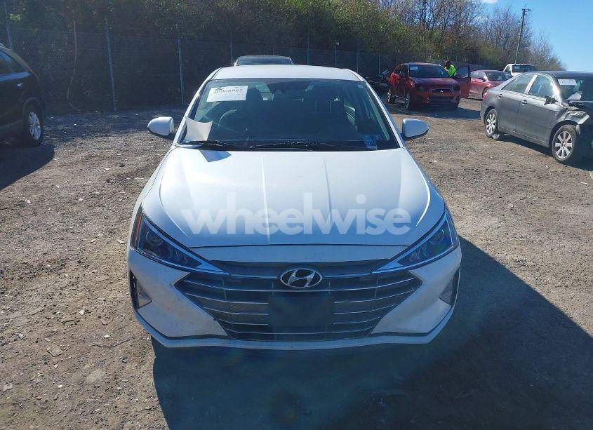 Photo 12 of 2019 Hyundai Elantra SEL (VIN 5NPD84LF4KH418293)