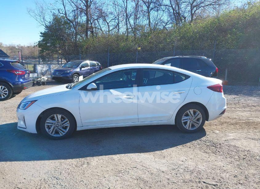Photo 14 of 2019 Hyundai Elantra SEL (VIN 5NPD84LF4KH418293)