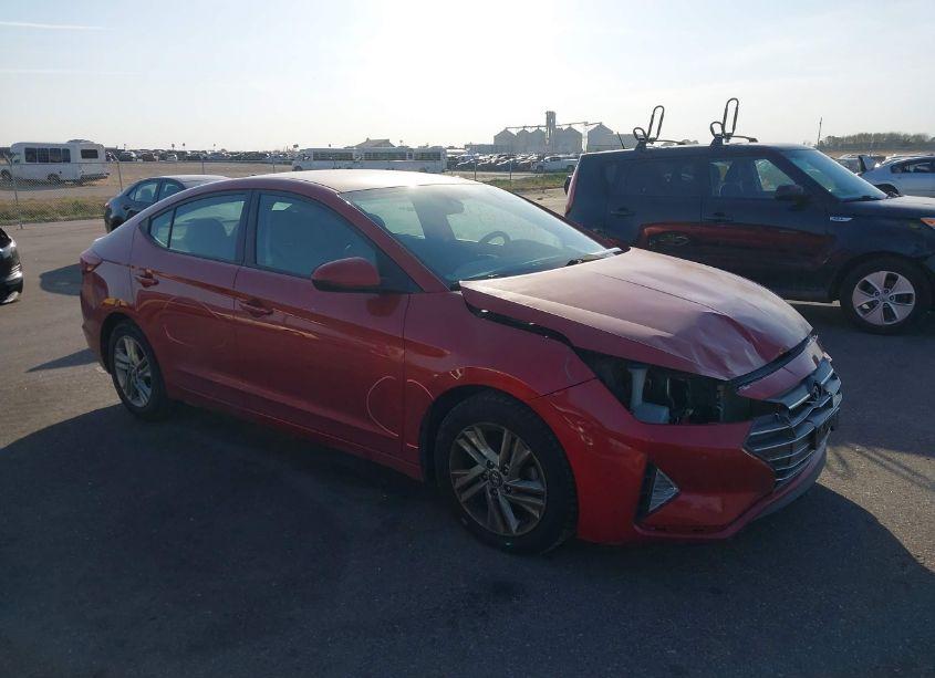 2019 Hyundai Elantra SEL (VIN 5NPD84LF4KH423039) main photo