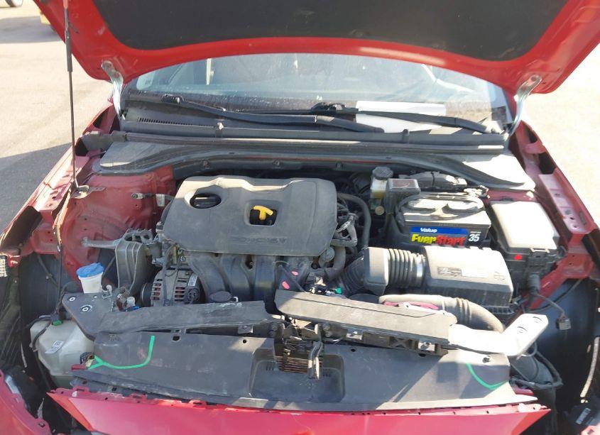 Photo 10 of 2019 Hyundai Elantra SEL (VIN 5NPD84LF4KH423039)