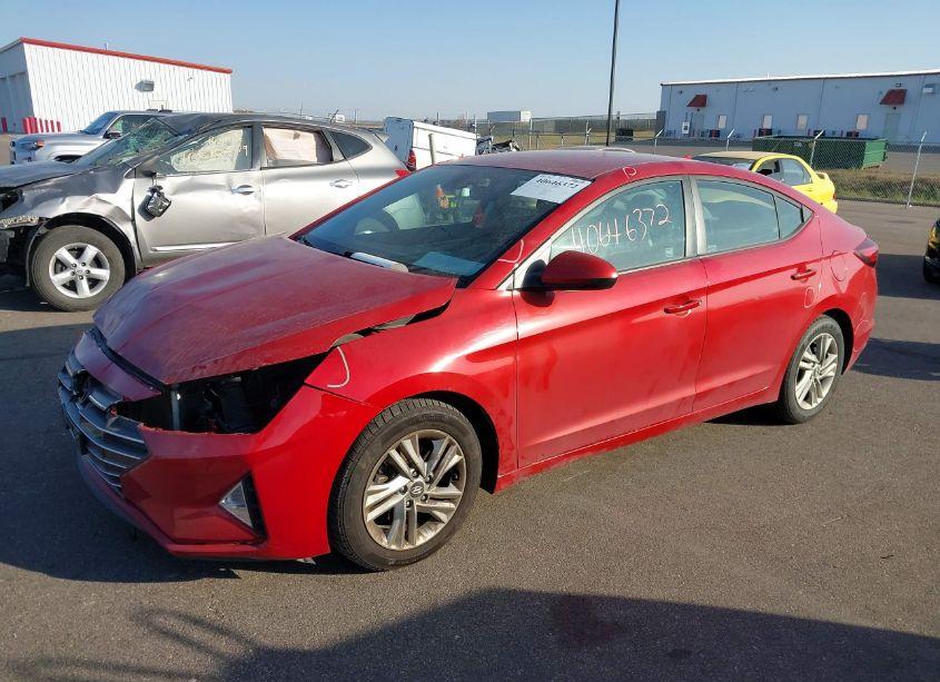 Photo 2 of 2019 Hyundai Elantra SEL (VIN 5NPD84LF4KH423039)
