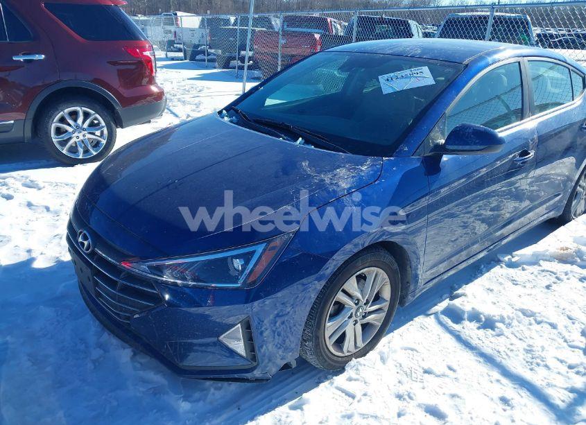 Photo 2 of 2019 Hyundai Elantra SEL (VIN 5NPD84LF4KH427141)