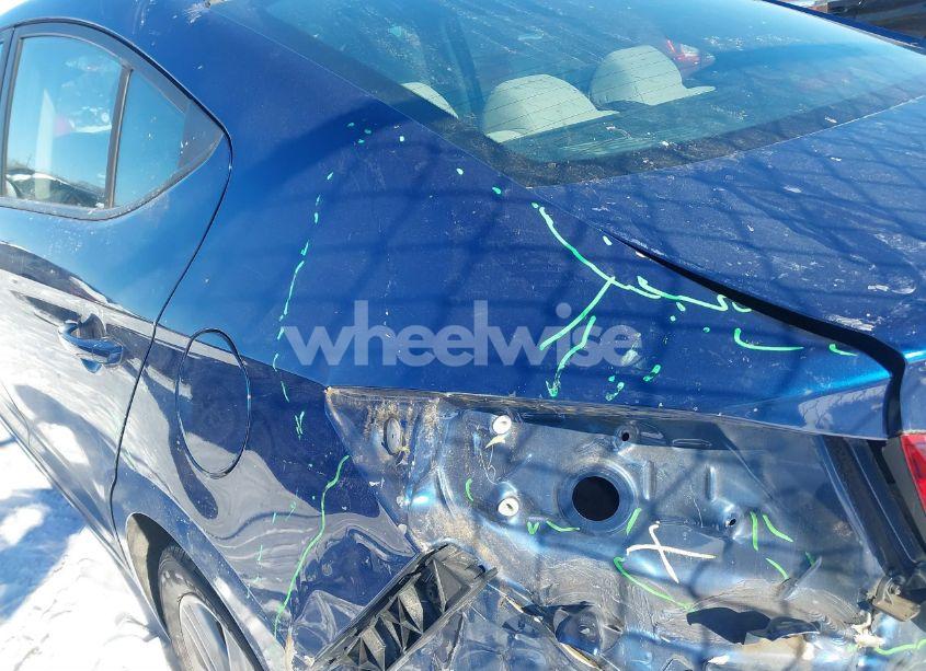 Photo 3 of 2019 Hyundai Elantra SEL (VIN 5NPD84LF4KH427141)