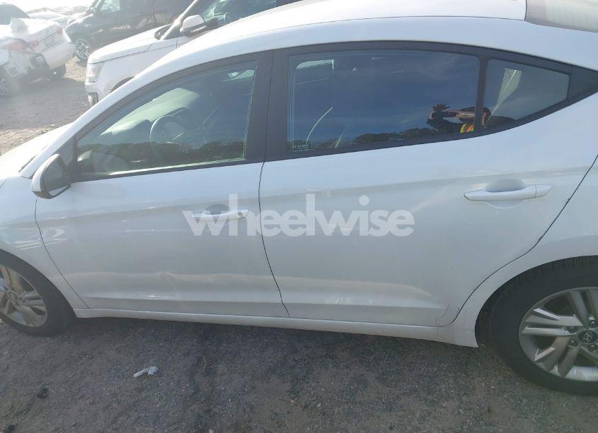 Photo 14 of 2019 Hyundai Elantra SEL (VIN 5NPD84LF4KH455571)