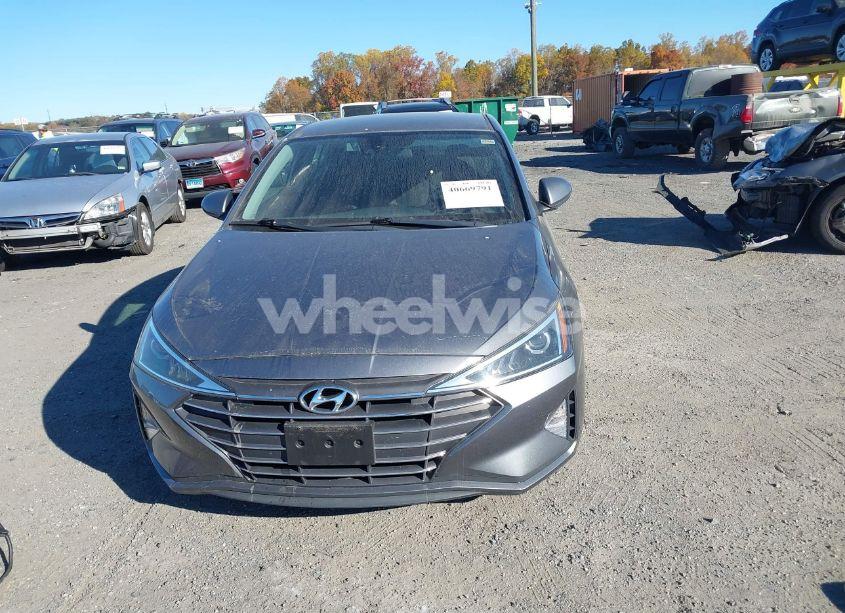 Photo 12 of 2019 Hyundai Elantra SEL (VIN 5NPD84LF4KH493060)