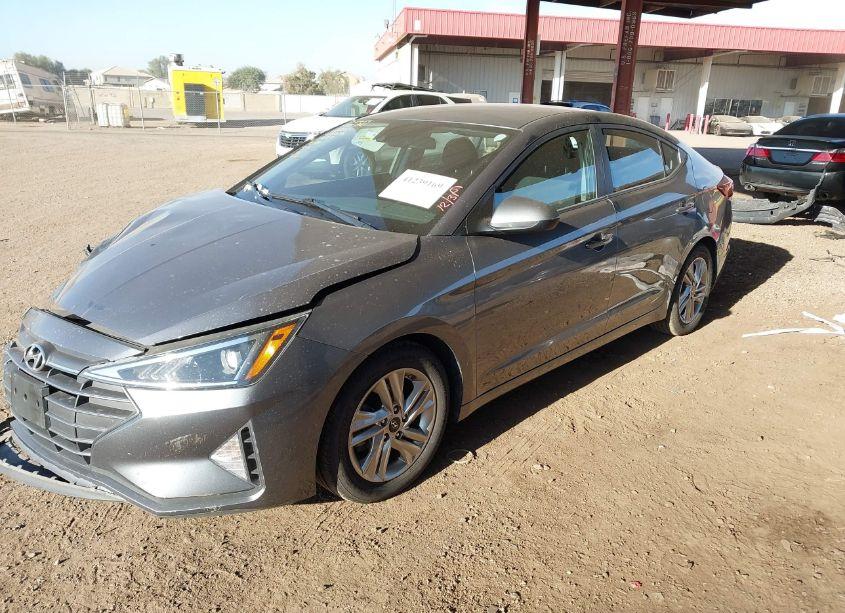 Photo 2 of 2020 Hyundai Elantra SEL (VIN 5NPD84LF4LH512319)