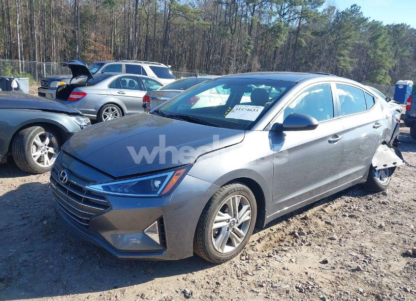 Photo 2 of 2020 Hyundai Elantra SEL (VIN 5NPD84LF4LH522302)