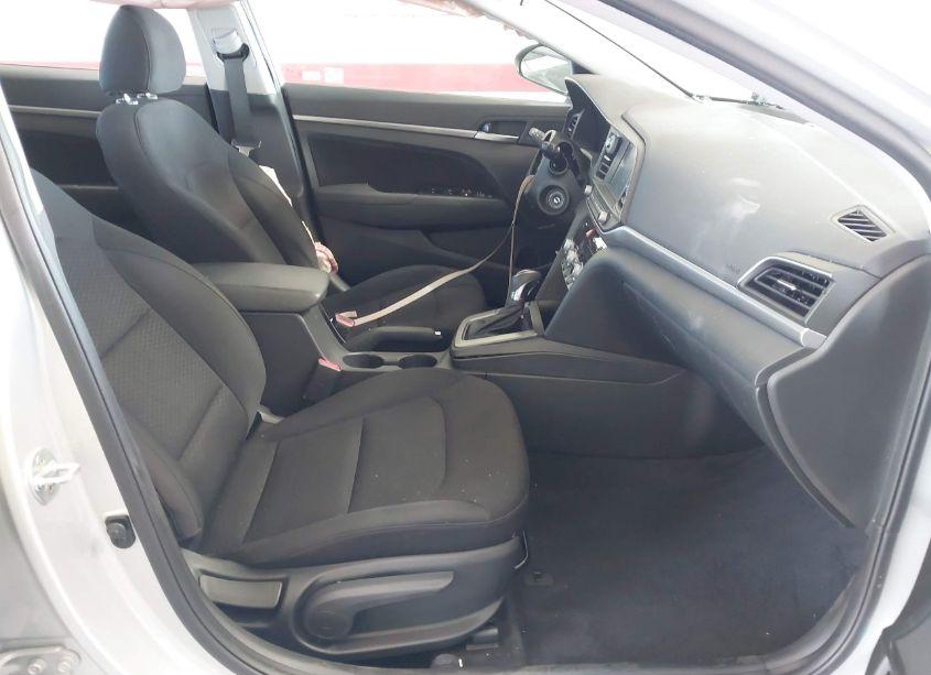 Photo 5 of 2020 Hyundai Elantra SEL (VIN 5NPD84LF4LH540654)