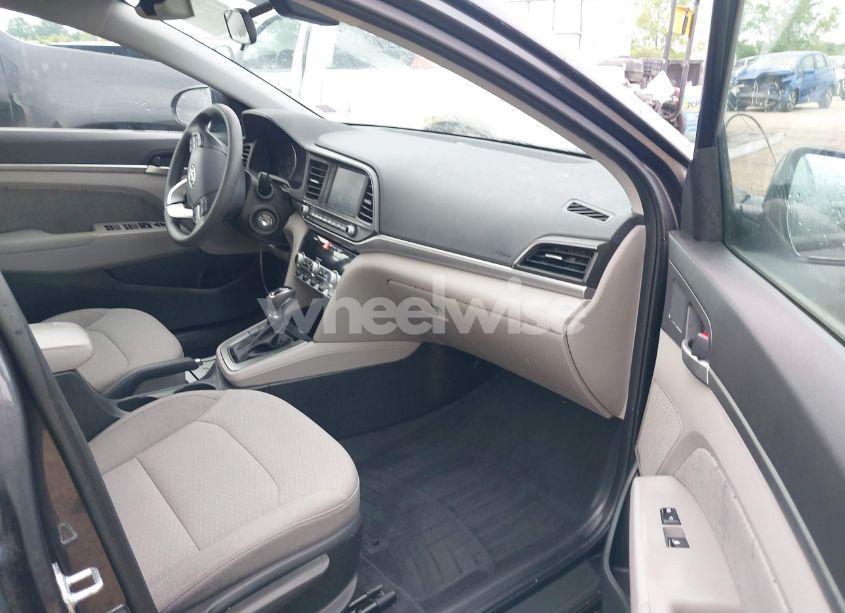 Photo 5 of 2020 Hyundai Elantra SEL (VIN 5NPD84LF4LH564792)