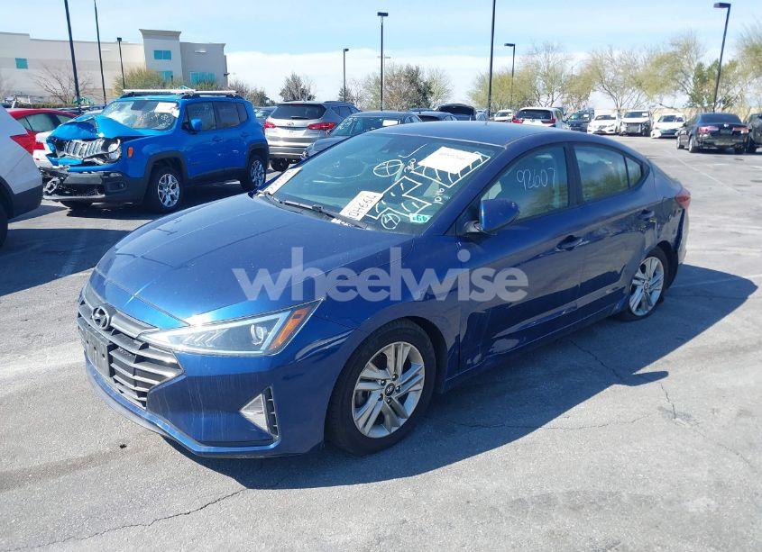 Photo 2 of 2020 Hyundai Elantra SEL (VIN 5NPD84LF4LH571404)