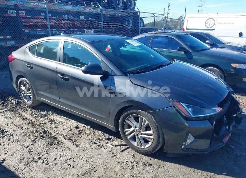 2020 Hyundai Elantra SEL (VIN 5NPD84LF4LH612615) main photo