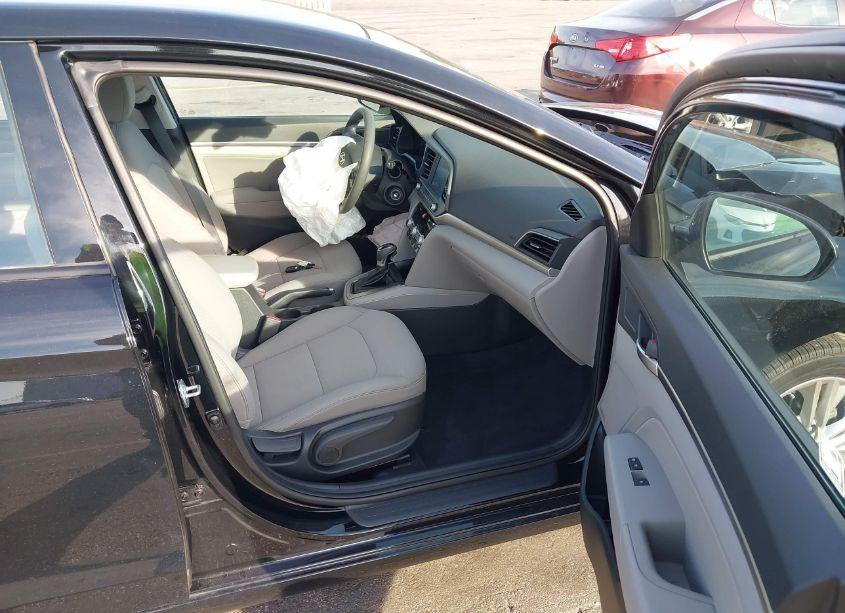 Photo 5 of 2020 Hyundai Elantra SEL (VIN 5NPD84LF4LH620150)