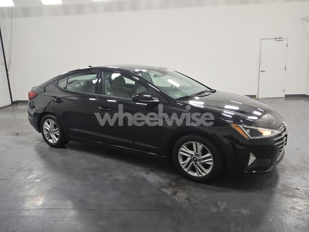 Photo 4 of 2020 HYUNDAI ELANTRA SEL (VIN 5NPD84LF4LH627776)