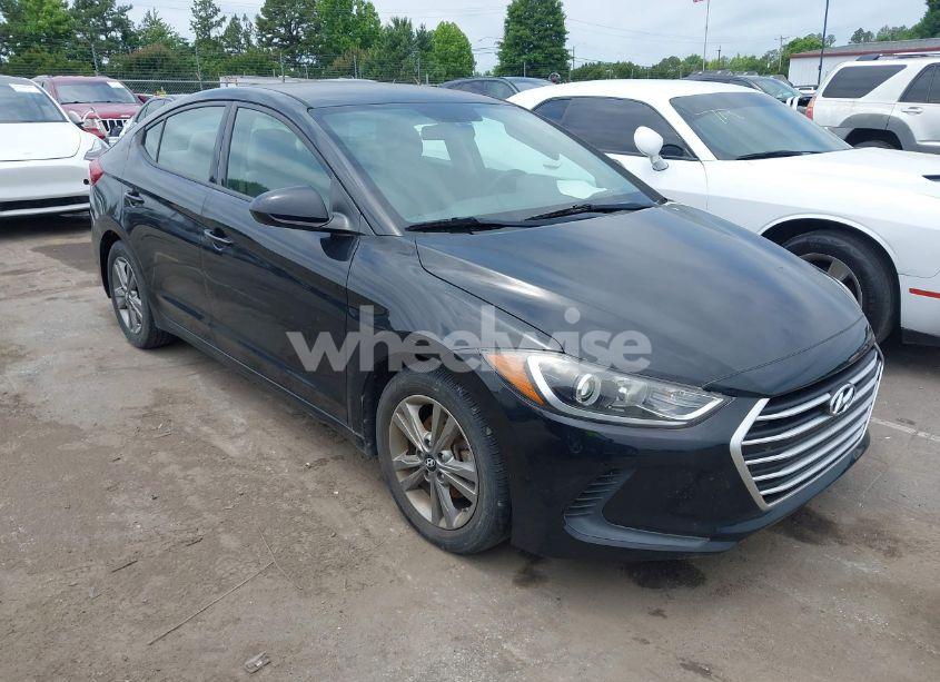 2017 Hyundai Elantra SE (VIN 5NPD84LF5HH003508) main photo