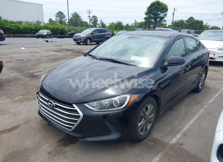 Photo 2 of 2017 Hyundai Elantra SE (VIN 5NPD84LF5HH003508)