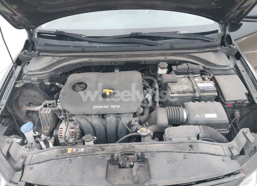 Photo 10 of 2017 Hyundai Elantra SE (VIN 5NPD84LF5HH014802)