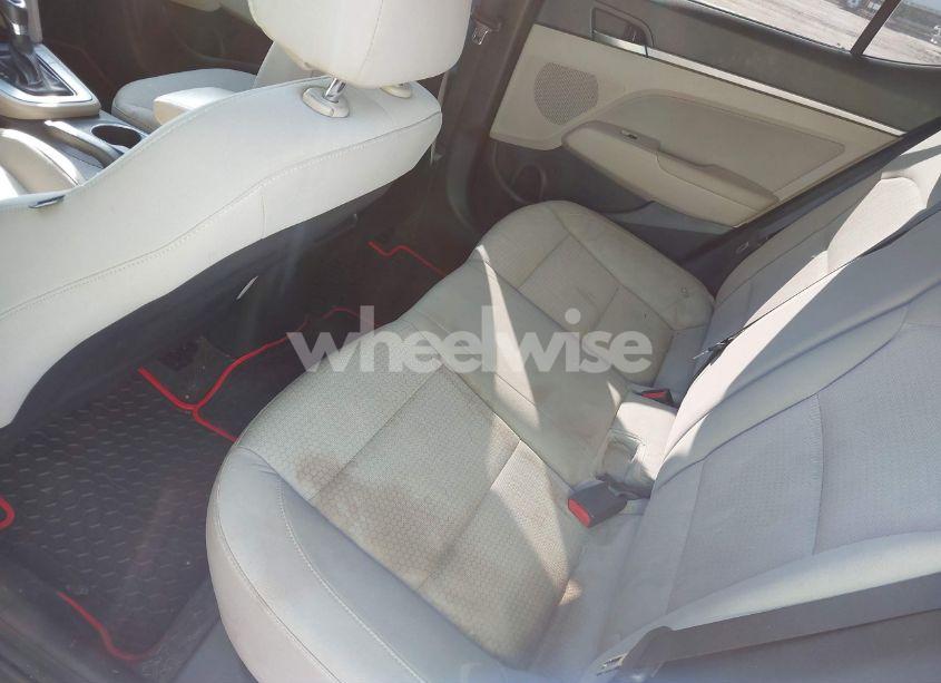 Photo 8 of 2017 Hyundai Elantra SE (VIN 5NPD84LF5HH021166)