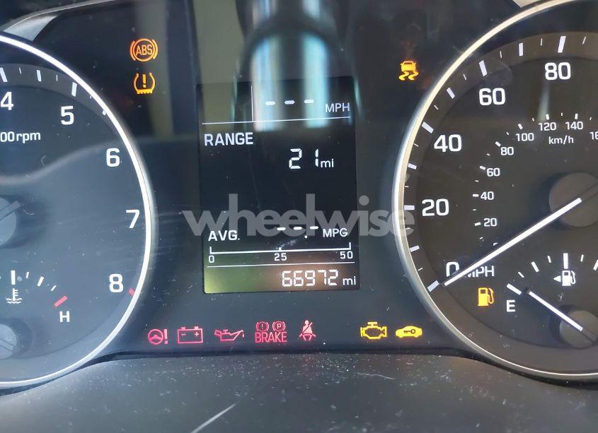 Photo 14 of 2017 Hyundai Elantra SE (VIN 5NPD84LF5HH022754)