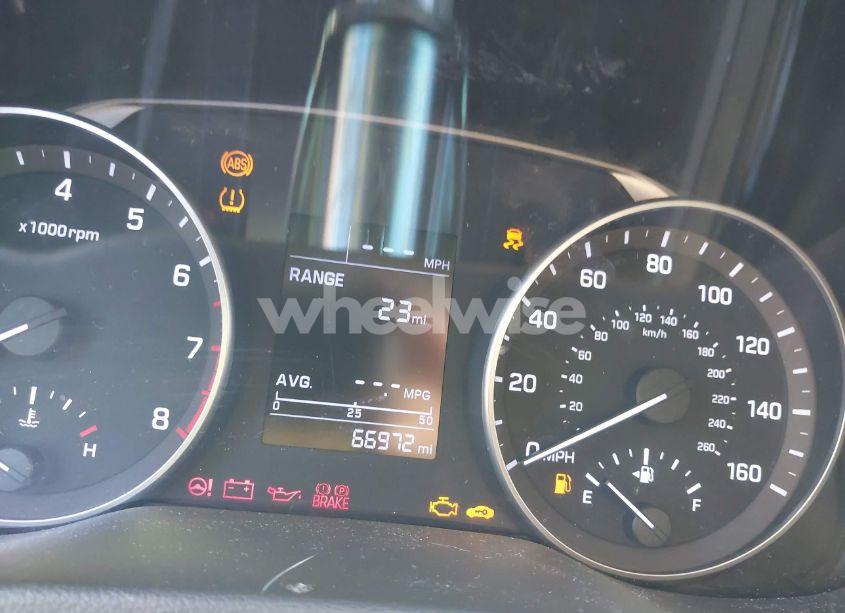 Photo 7 of 2017 Hyundai Elantra SE (VIN 5NPD84LF5HH022754)