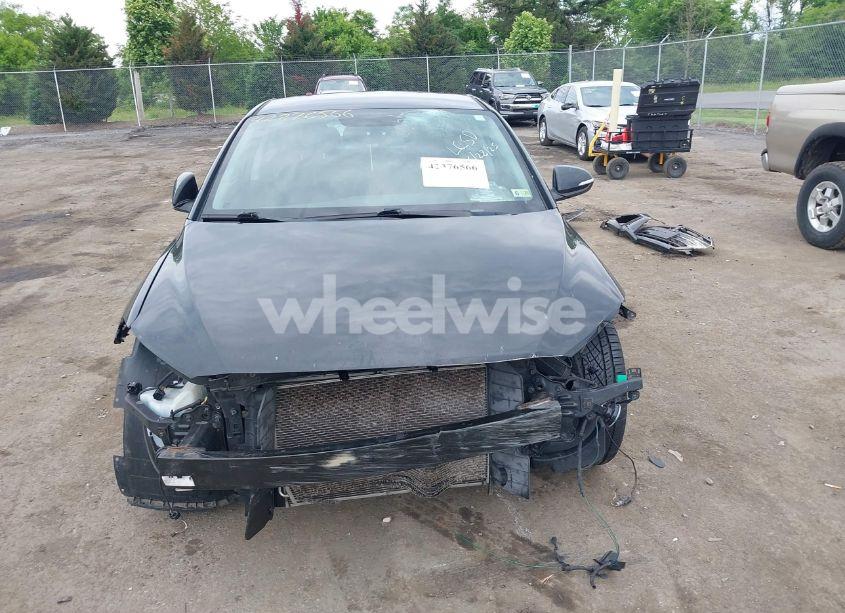 Photo 11 of 2017 Hyundai Elantra LIMITED (VIN 5NPD84LF5HH026416)