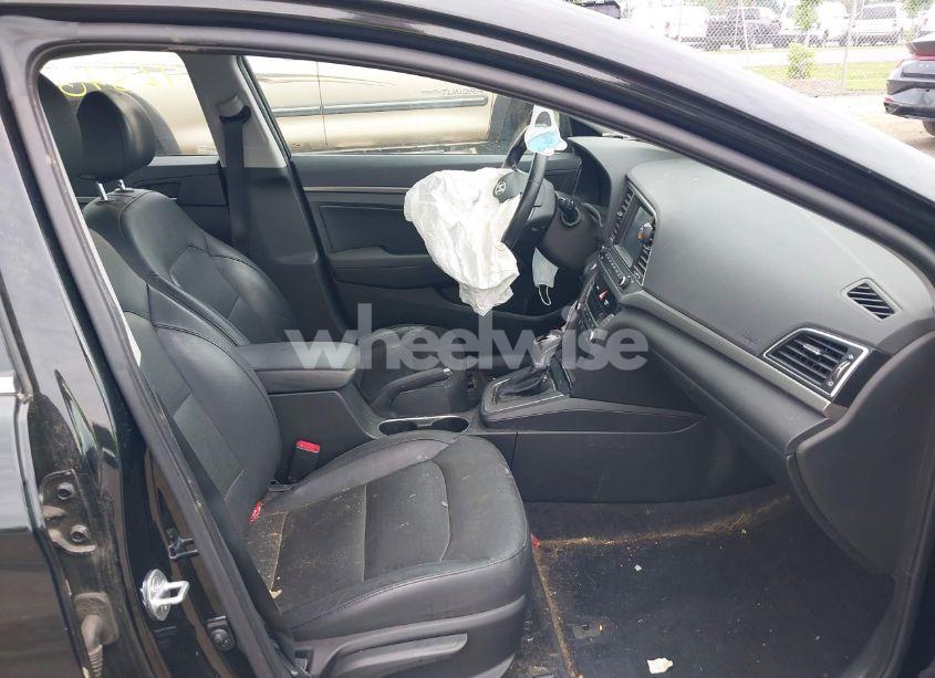 Photo 5 of 2017 Hyundai Elantra LIMITED (VIN 5NPD84LF5HH026416)