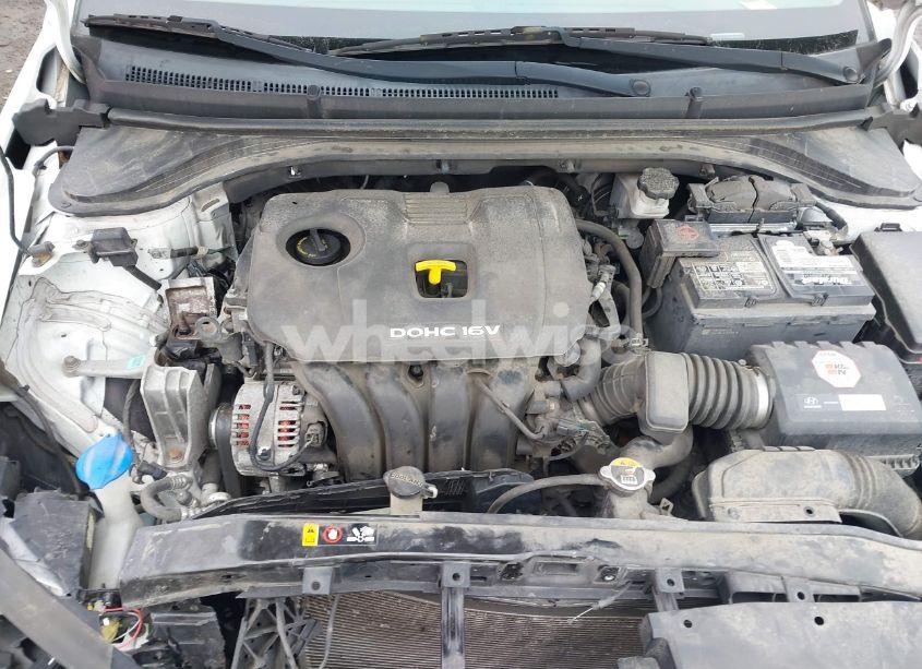 Photo 10 of 2017 Hyundai Elantra SE (VIN 5NPD84LF5HH053311)