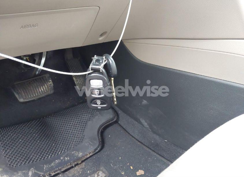 Photo 11 of 2017 Hyundai Elantra SE (VIN 5NPD84LF5HH053311)