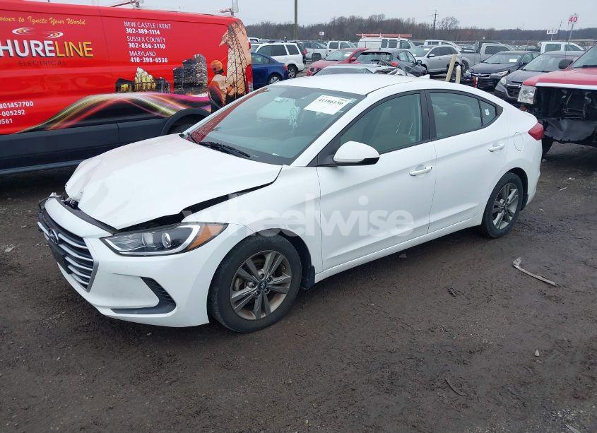 Photo 2 of 2017 Hyundai Elantra SE (VIN 5NPD84LF5HH053311)