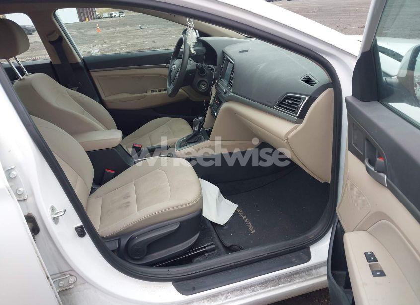 Photo 5 of 2017 Hyundai Elantra SE (VIN 5NPD84LF5HH053311)