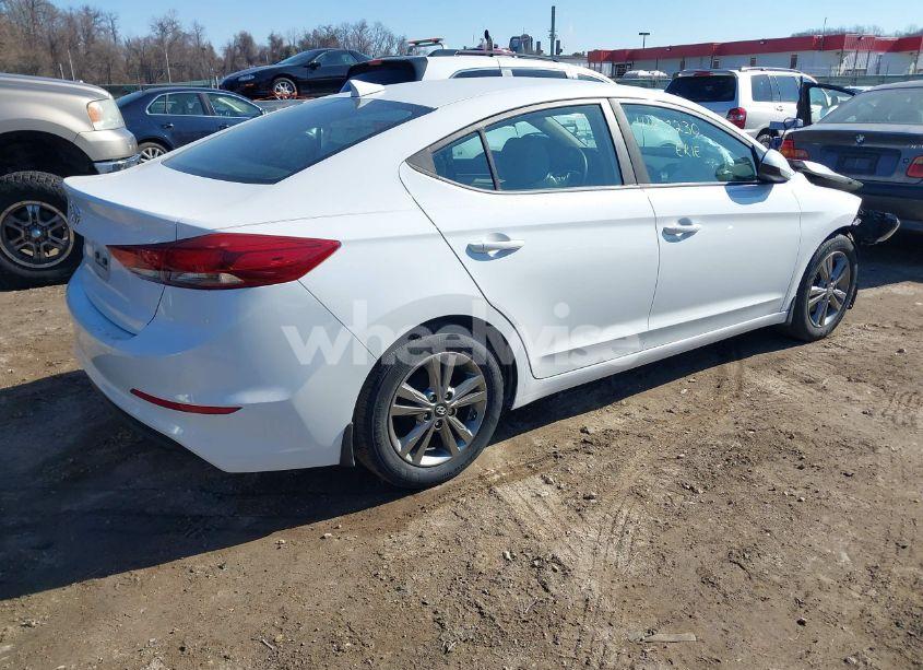 Photo 4 of 2017 Hyundai Elantra SE (VIN 5NPD84LF5HH055818)