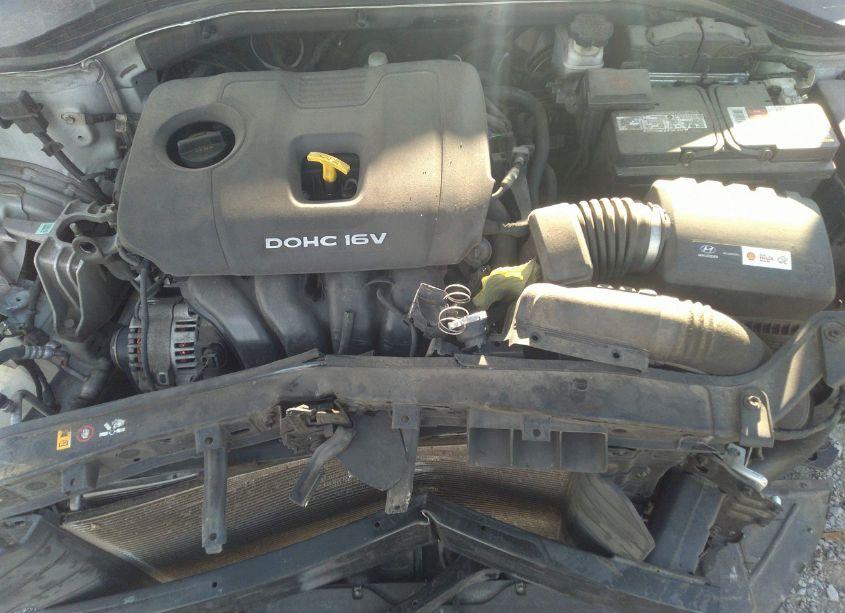 Photo 10 of 2017 Hyundai Elantra SE (VIN 5NPD84LF5HH057875)