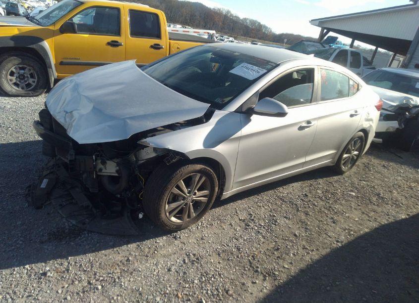 Photo 2 of 2017 Hyundai Elantra SE (VIN 5NPD84LF5HH057875)