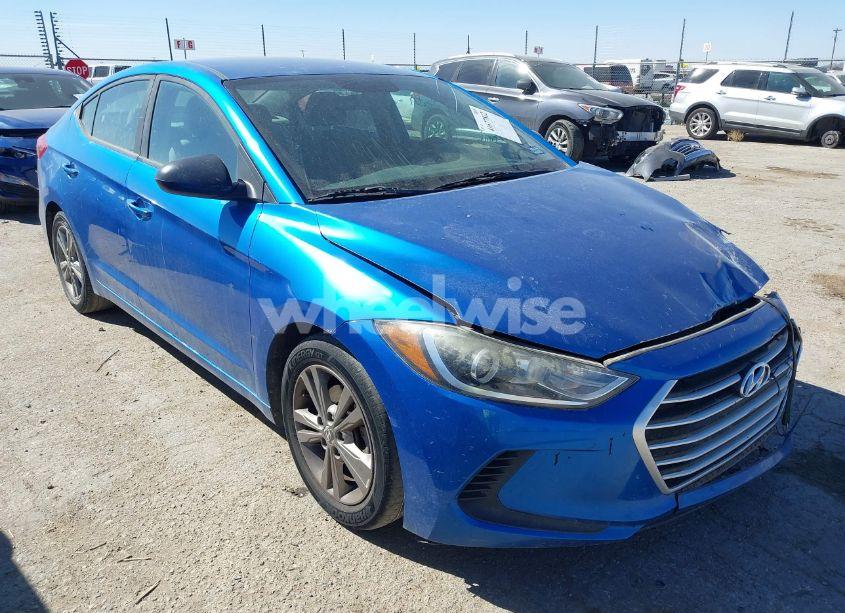 2017 Hyundai Elantra SE (VIN 5NPD84LF5HH061795) main photo