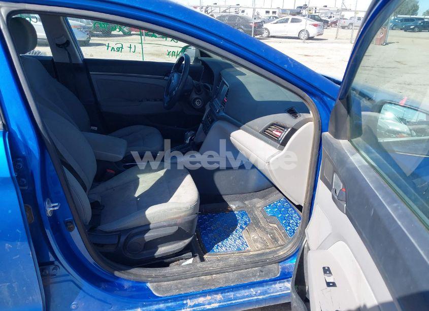 Photo 5 of 2017 Hyundai Elantra SE (VIN 5NPD84LF5HH061795)