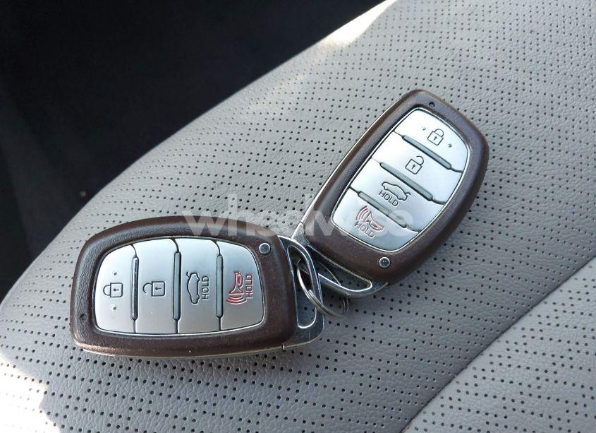 Photo 11 of 2017 Hyundai Elantra LIMITED (VIN 5NPD84LF5HH073364)