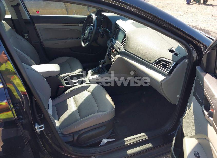 Photo 5 of 2017 Hyundai Elantra LIMITED (VIN 5NPD84LF5HH073364)