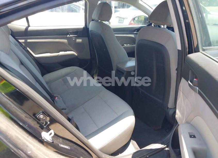 Photo 8 of 2017 Hyundai Elantra SE (VIN 5NPD84LF5HH076345)