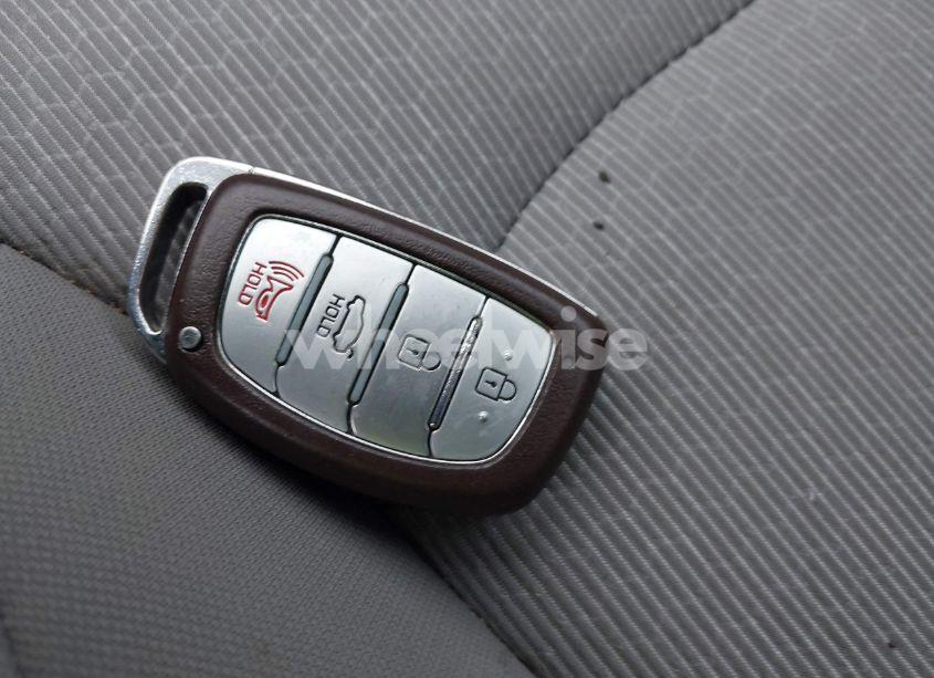 Photo 11 of 2017 Hyundai Elantra SE (VIN 5NPD84LF5HH092092)