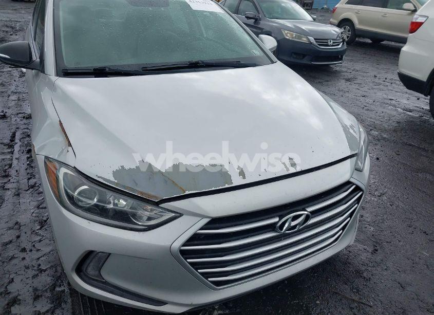 Photo 6 of 2017 Hyundai Elantra SE (VIN 5NPD84LF5HH092092)