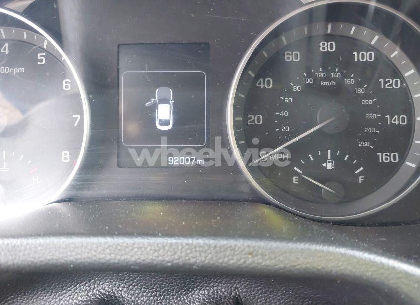 Photo 15 of 2017 Hyundai Elantra LIMITED (VIN 5NPD84LF5HH097213)